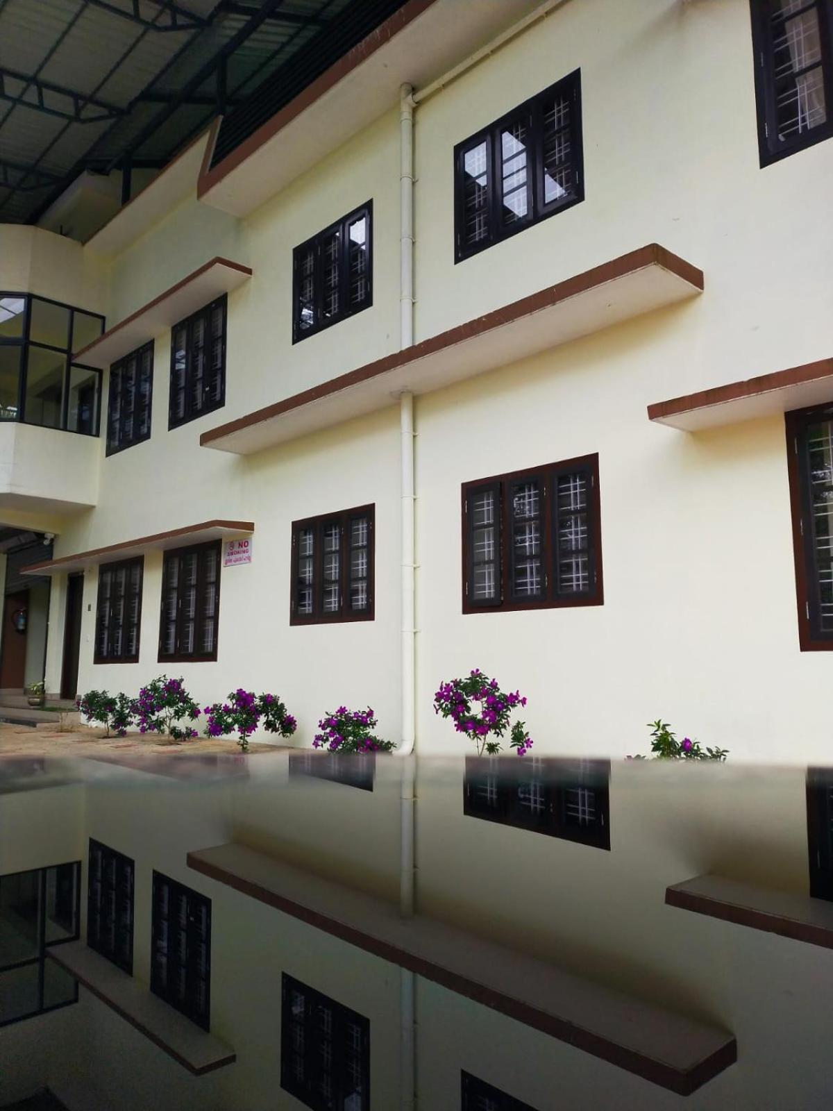 New Mount Residency Apartment สุลต่านบาเทรี ภายนอก รูปภาพ